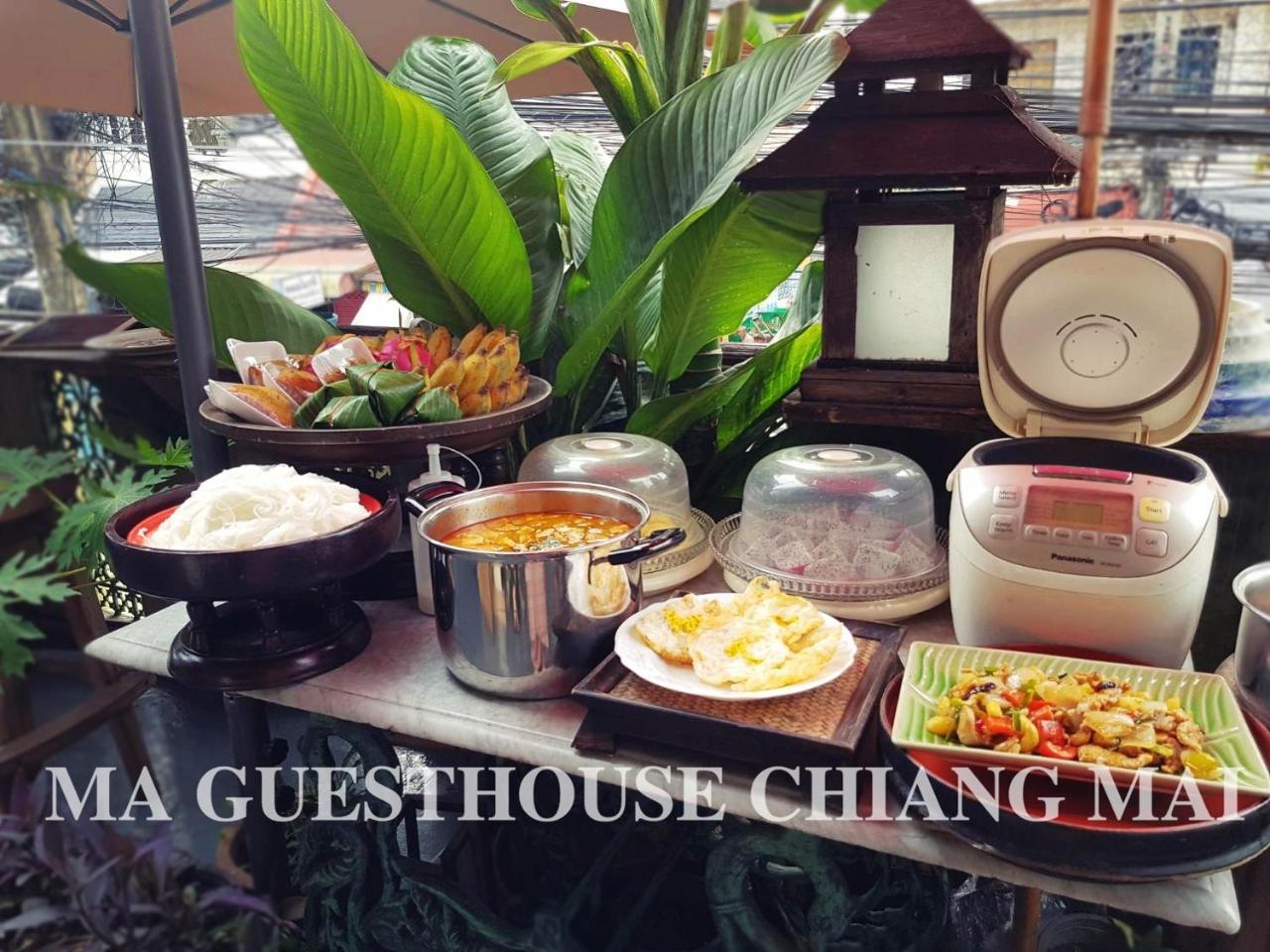 Ma Guesthouse Chiang Mai Exteriör bild